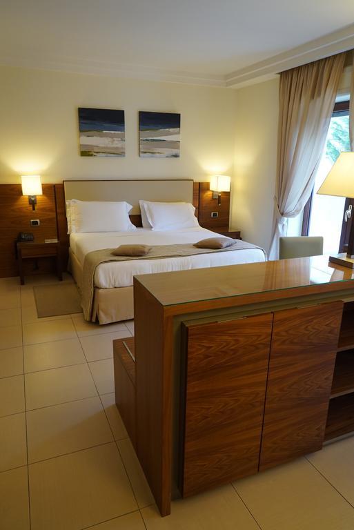 Suites & Residence Hotel Pozzuoli Buitenkant foto